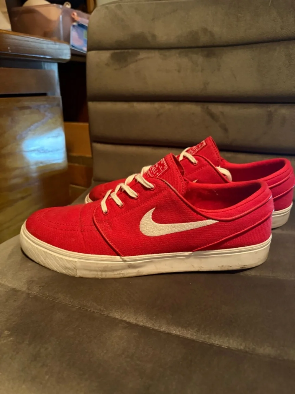 Nike SB Zoom Stefan Janoski Men’s Size 10 Sneakers Red and White